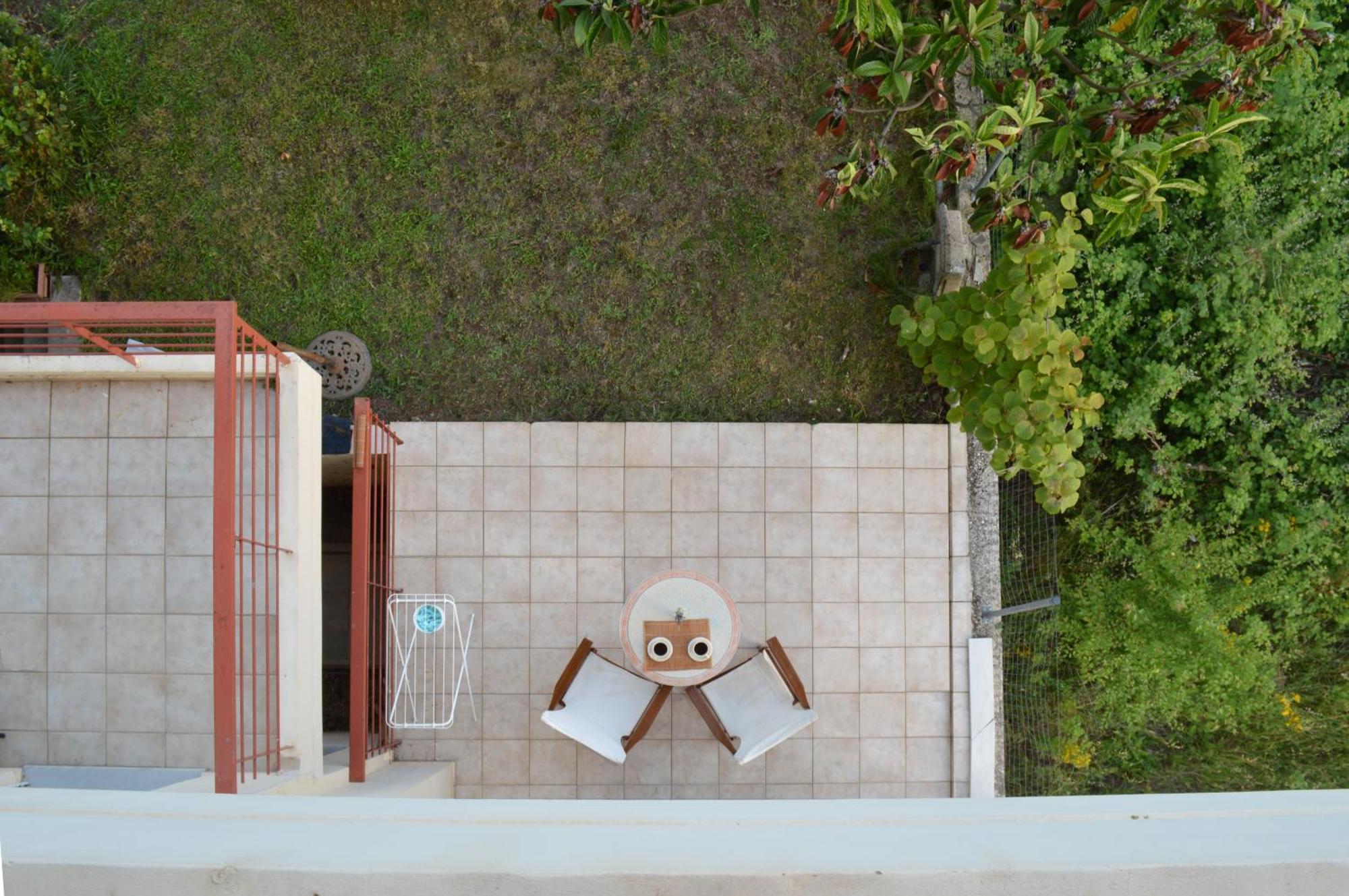 Sunny Retreat With A Garden Terrace Private Room Ioannina Extérieur photo
